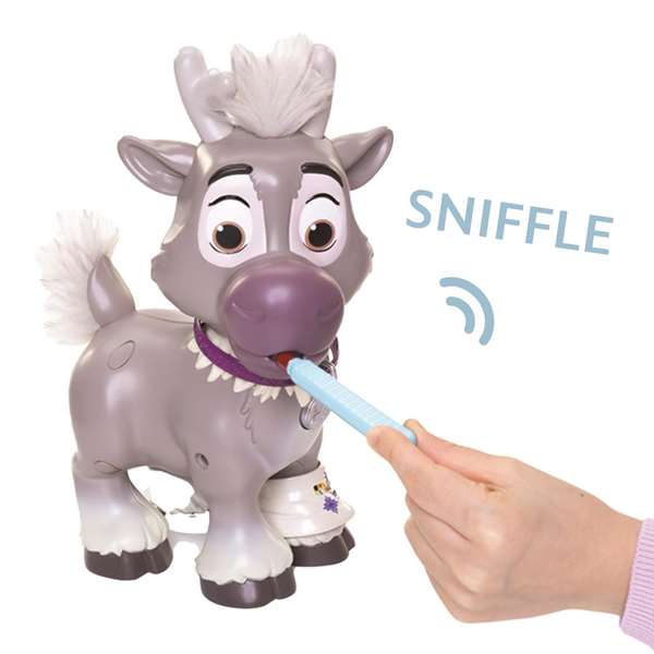 Jakks Pacific Muñeco Sven Interactivo de Disney Frozen, Set de Cuidado con Sonidos, 22 cm, PVC, Pilas AAA Incluidas