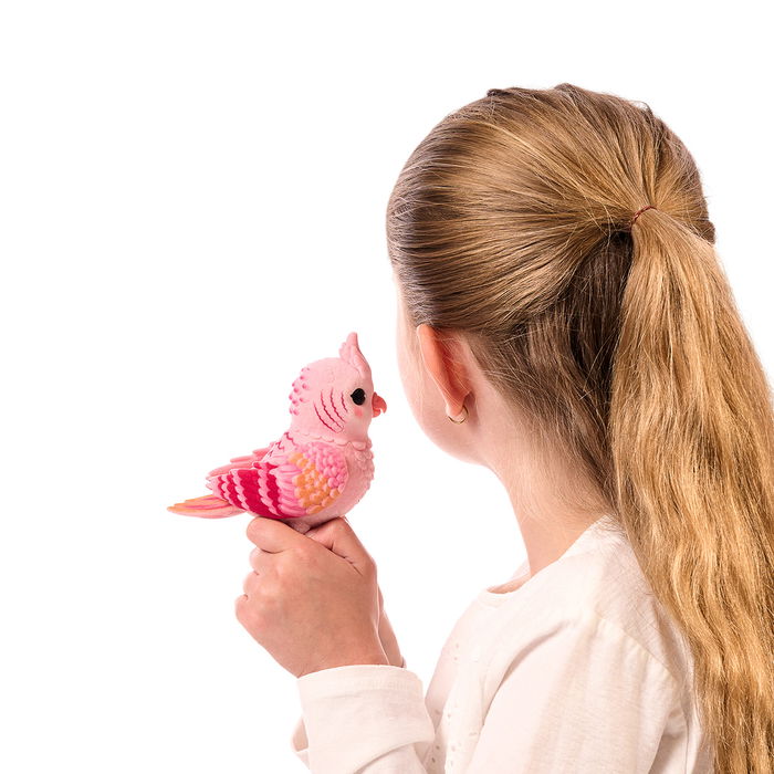 Moose Little Live Pets Pájaro Parlanchín Rosa 26692 Juguete Electrónico con Sonidos y Reacciones Moose Little Live Pets Pájaro Parlanchín Rosa 26692 Juguete Electrónico con Sonidos y Reacciones