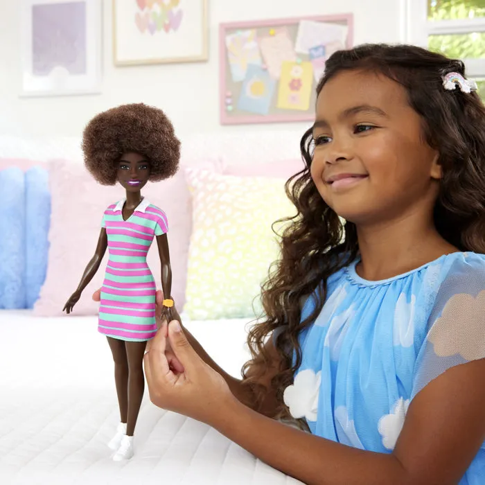 Barbie Fashionista Fiesta de Polo de Línea - JJN60