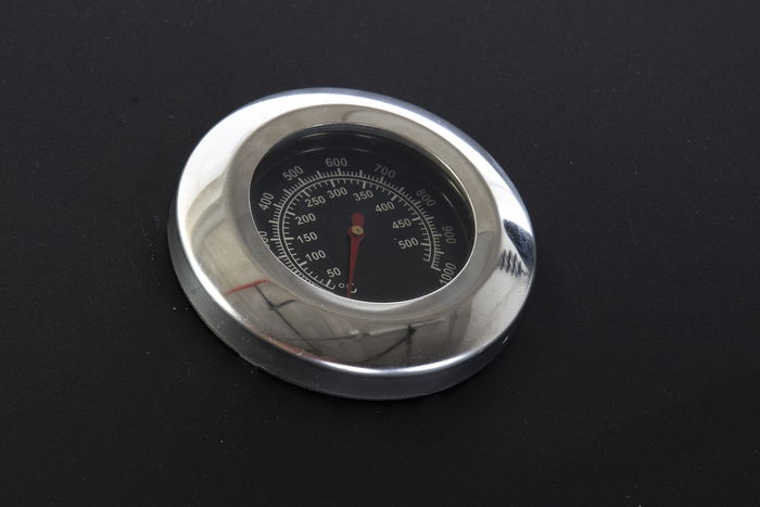 DKD Home Decor Barbacoa de Jardín y Terraza Negra de Acero, Desmontable con Termómetro para Carbón, 60 x 108 x 140 cm