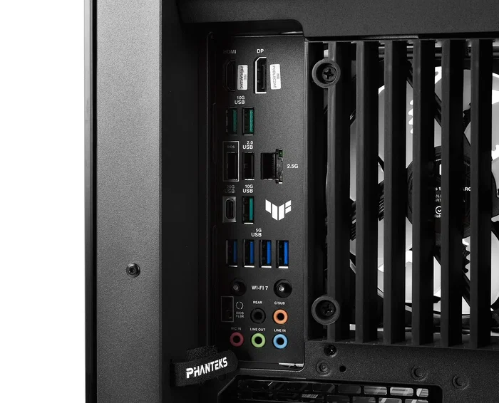 Komputronik Ultimate R990 [B33] Ryzen 9 | RTX 5080 | 96GB RAM | 4TB SSD | Windows 11 Pro