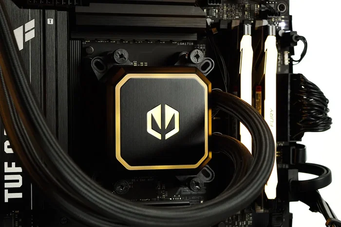 Komputronik Ultimate R990 [B33] Ryzen 9 | RTX 5080 | 96GB RAM | 4TB SSD | Windows 11 Pro