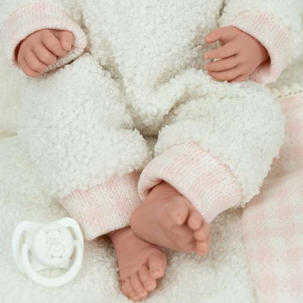 Muñecas Arias Muñeca Elegance Aria Beige 38 cm con Cojín - Cuerpo de Vinyl para Niña