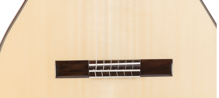 Admira Lola Serie Flamenco Guitarra Clásica Electrificada Cutaway Fishman