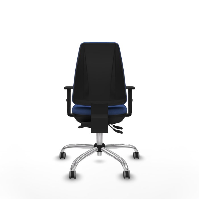 Silla de oficina Elche con mecanismo Asincro tapizada con Tela color Azul marino. Equipada con Base cromada, Brazos 1D y Ruedas 65 mm parqué