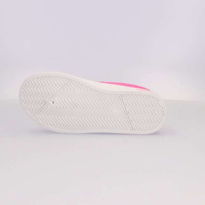 Cerdá Zapatilla Loneta Suela Pvc Con Luces Minnie T027 - Modelos surtidos Cerdá Zapatilla Loneta Suela Pvc Con Luces Minnie T027 - Modelos surtidos