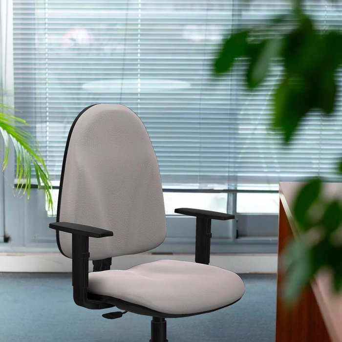 Silla de oficina Algarra con mecanismo Contacto permanente básico tapizada con Similpiel color Pistacho. Equipada con Base poliamida negra, Brazos 1D y Ruedas de parqué