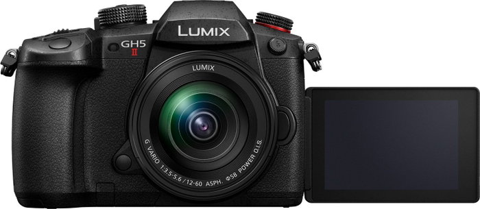 Panasonic LUMIX GH5 II con objetivo FS 3,5-5,6/12-60 OIS