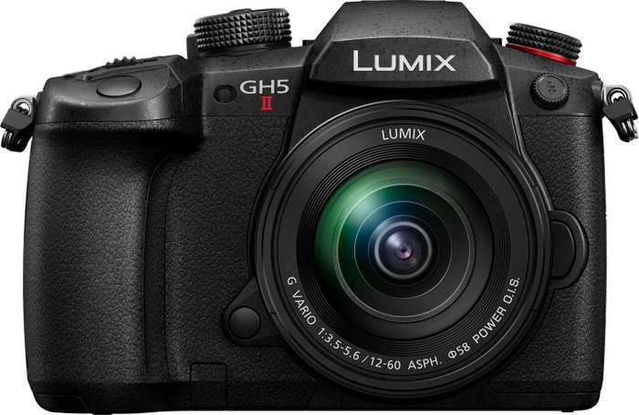 Panasonic LUMIX GH5 II con objetivo FS 3,5-5,6/12-60 OIS