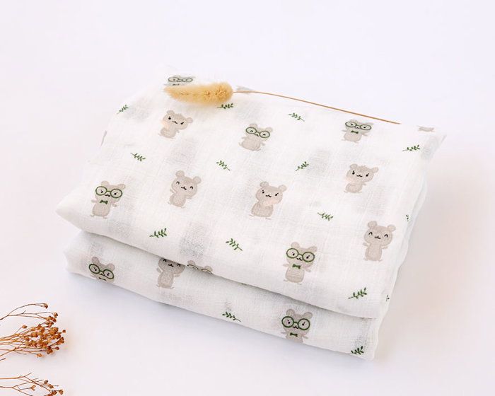 KioKids Muselina 120x120 cm con Estampado de Ratoncitos, 70% Bambú y 30% Algodón, Certificado Oeko-Tex, Para Bebés +0 Meses