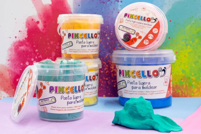 Pincello Pasta Ligera para Modelar 500Gr Surtido Colores 16.5 x 14.5 x 16.5 cm (Set de 12) Pincello Pasta Ligera para Modelar 500Gr Surtido Colores 16.5 x 14.5 x 16.5 cm (Set de 12)