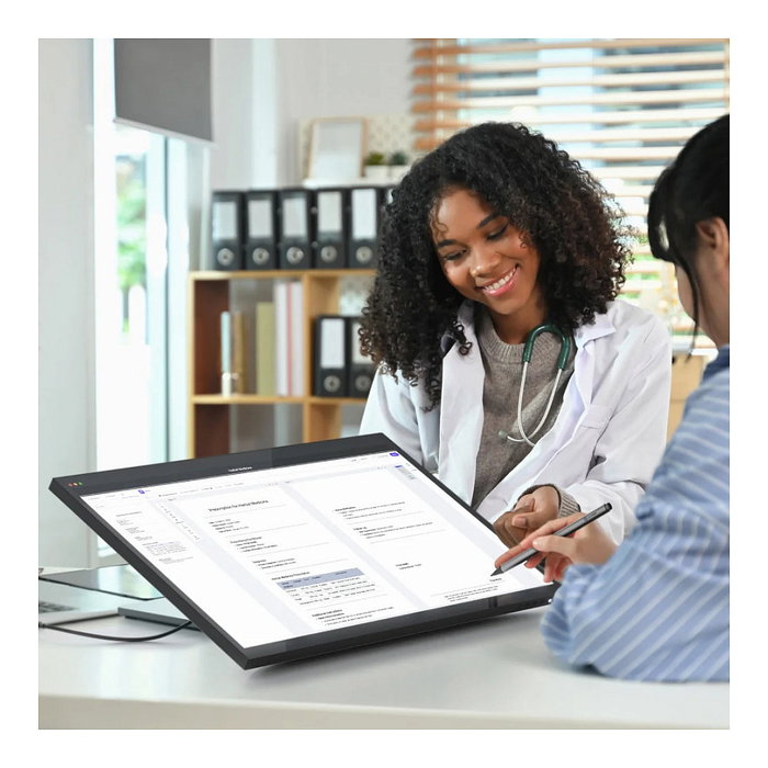 ALOGIC Clarity Fold Touch 27" 4K Ultra HD Monitor Táctil, Webcam 8MP, 65W USB-C, Negro Plata