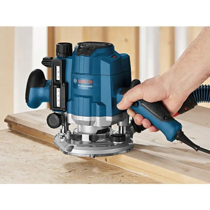 Bosch Professional GOF 1250 CE Fresadora con llave, 1250W - 0601626000