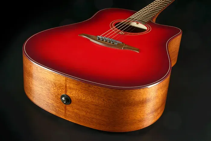 LAG Guitarra Acústica Electroacústica Dreadnought A/E Cutaway Edición Limitada Red Burst