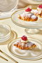 Hermia Set de Platos de Postre de Vidrio Transparente 21 cm, Soporte 28 cm