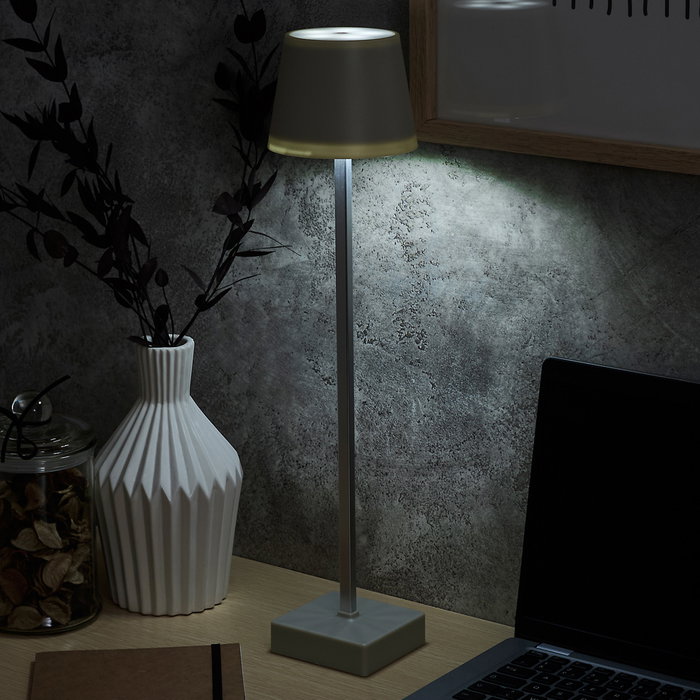 Home Deco Factory Lámpara de Mesa Táctil USB Recargable, Color Gris, para Hogar y Oficina, Iluminación LED