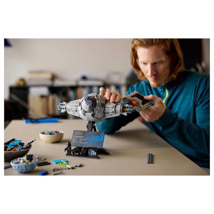 LEGO Star Wars TIE Interceptor 75382 Juego de Construcción 1931 Piezas - Nave Espacial