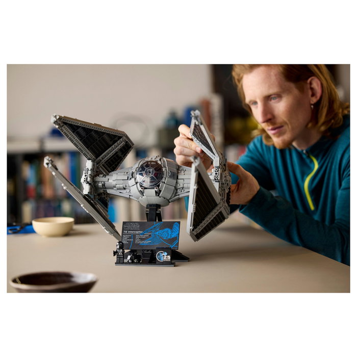 LEGO Star Wars TIE Interceptor 75382 Juego de Construcción 1931 Piezas - Nave Espacial