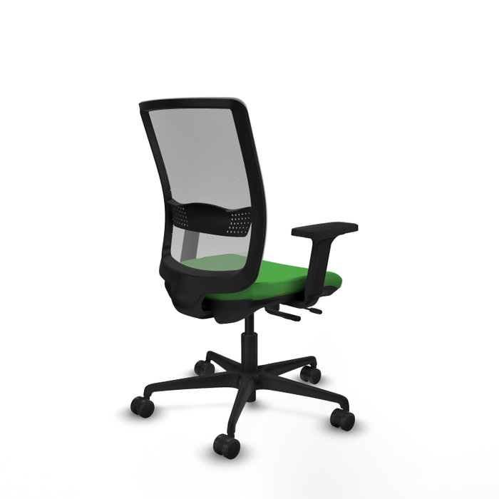 Silla de oficina Haches con mecanismo Sincro/Traslack tapizada con Tela color Verde y malla color Gris. Equipada con lumbar 1D, Brazos 2D y Ruedas 65mm nailon