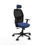 Silla de oficina Alfera con mecanismo Sincro tapizada con Tela color Azul marino y malla color Negro. Equipada con lumbar 1D, Brazos 1D, Cabecero 2D y Ruedas 65mm nailon