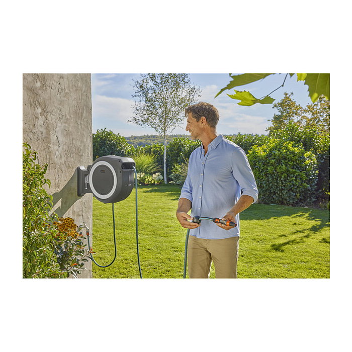 Gardena PowerRoll XXL P4A Akku-Wand-Schlauchwagen Solo con manguera 40m a batería 18V, negro