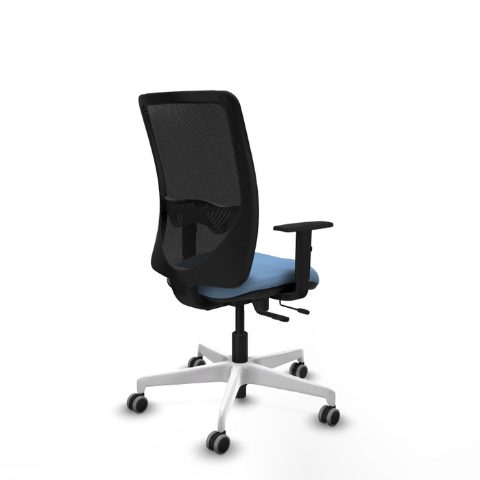 PIQUERAS Y CRESPO Silla de oficina Zulema Azul cielo con malla negra PIQUERAS Y CRESPO Silla de oficina Zulema Azul cielo con malla negra