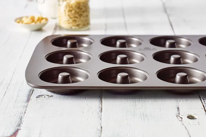 Birkmann 4026883881624 Bandeja para Hornear Donuts Easy Baking, Acero al Carbono Antiadherente, 12 Moldes, 37 x 26 x 2 cm Birkmann 4026883881624 Bandeja para Hornear Donuts Easy Baking, Acero al Carbono Antiadherente, 12 Moldes, 37 x 26 x 2 cm