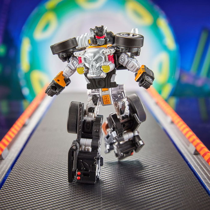 Hasbro Hot Wheels x Transformers Bone Shaker Figura Convertible 12,5 cm