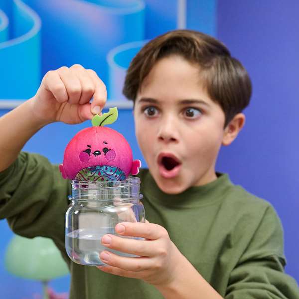 Spin Master Peluche Magic Jellykins con Sorpresa al Agua - Descubre tu Peluche Agitando en Agua, 10 cm