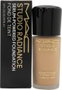 MAC Studio Radiance Serum-Powered Foundation NW20 30ml