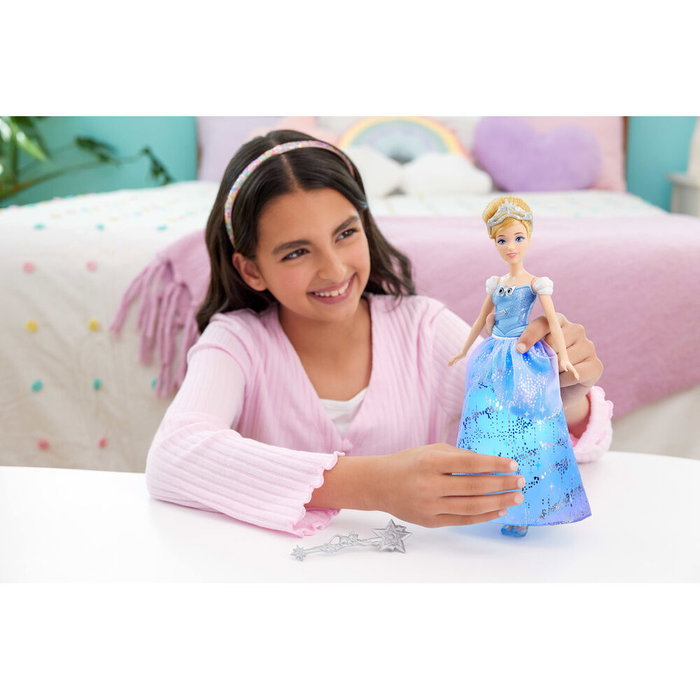 MATTEL Muñeca Cenicienta con Vestido Encantado Disney Princess