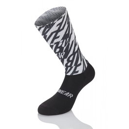 Mbwear Calcetines Aero Dry Ultraligeros Transpirables para Hombre y Mujer - Acolchados con Tecnología Q-Skin Antiolor (S-M 35-40)