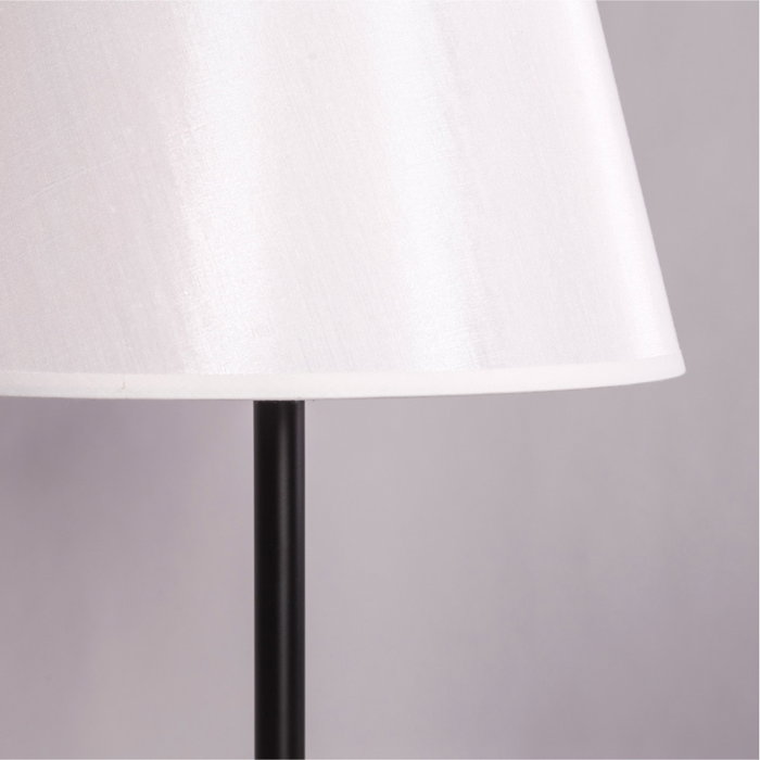 Lámpara de Mesa Ibb SKD-T1015