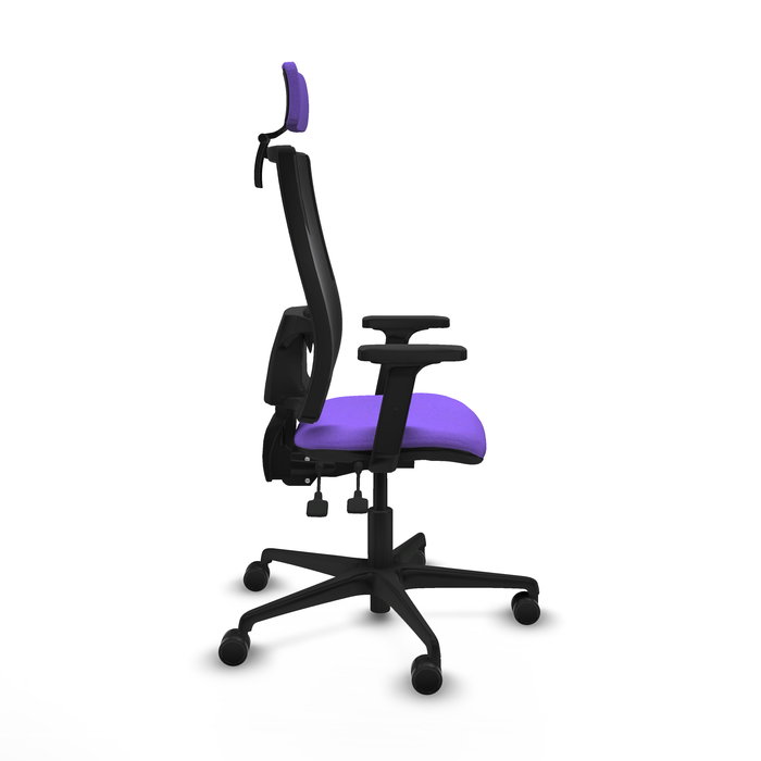 Silla de oficina Bormate con mecanismo Asincro tapizada con Tela color Lila y malla color Negro. Equipada con lumbar 1D, Brazos 2D, Cabecero 2D y Ruedas 65mm nailon