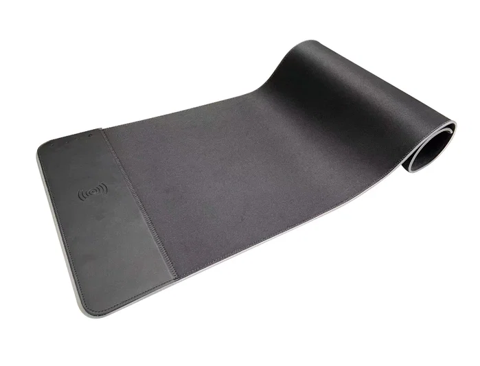 Q-connect Alfombrilla Gaming XXL con Cargador Inalámbrico e Iluminación RGB, 800x300x4 mm, Color Negro