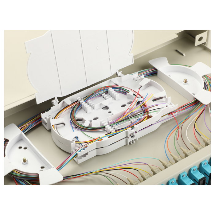 EQUIP Panel de parcheo de fibra óptica 24 puertos SC-Duplex OM3 1U EQUIP Panel de parcheo de fibra óptica 24 puertos SC-Duplex OM3 1U
