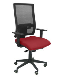 Silla de oficina Horna con mecanismo Sincro tapizada con Tela color Granate y malla color Negro. Equipada con lumbar 1D, Brazos 1D y Ruedas de parqué
