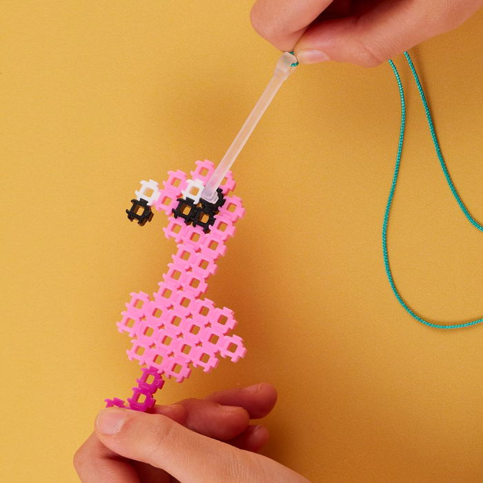 Simbrix Ref. 64008000 Pack Joyería, más de 750 Piezas para Crear Colgantes, Pulseras y Pendientes, Incluye Accesorios para 15 Mini Creaciones