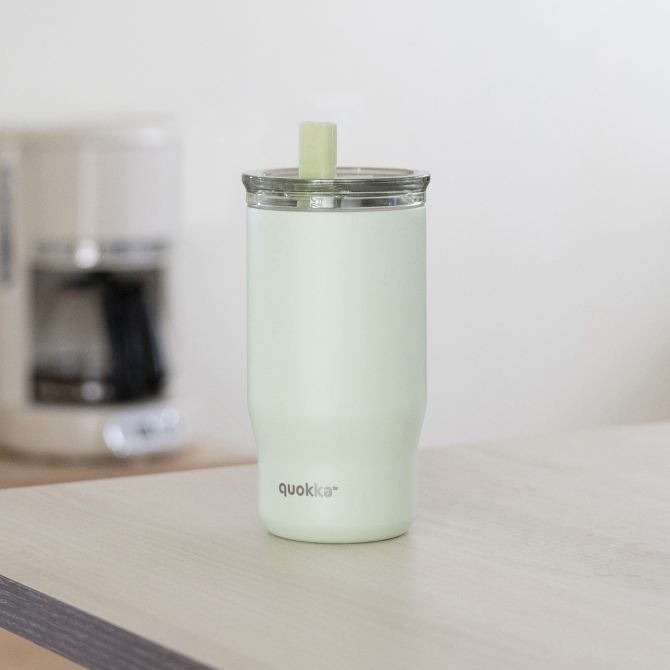 QUOKKA Termo de Acero Inoxidable 720 ml con Pajita - Color Verde Pastel Mist