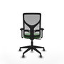 Silla de oficina Motilla con mecanismo Sincro tapizada con Tela color Verde y malla color Gris. Equipada con lumbar 1D, Brazos 3D y Ruedas 65 mm parqué