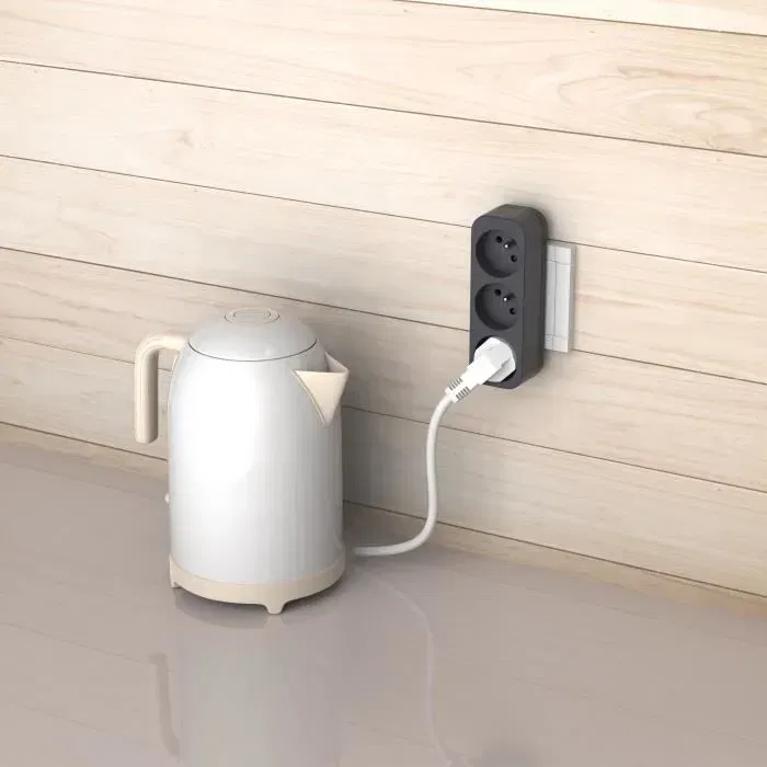 Triplite QUA4004282472384 QUARX 3P 16A Compacto, Compatible con NF