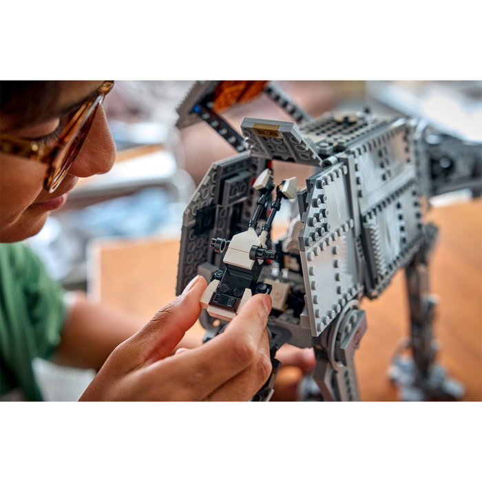 LEGO Star Wars 75454 Imperial Remnant AT-AT con INT-4