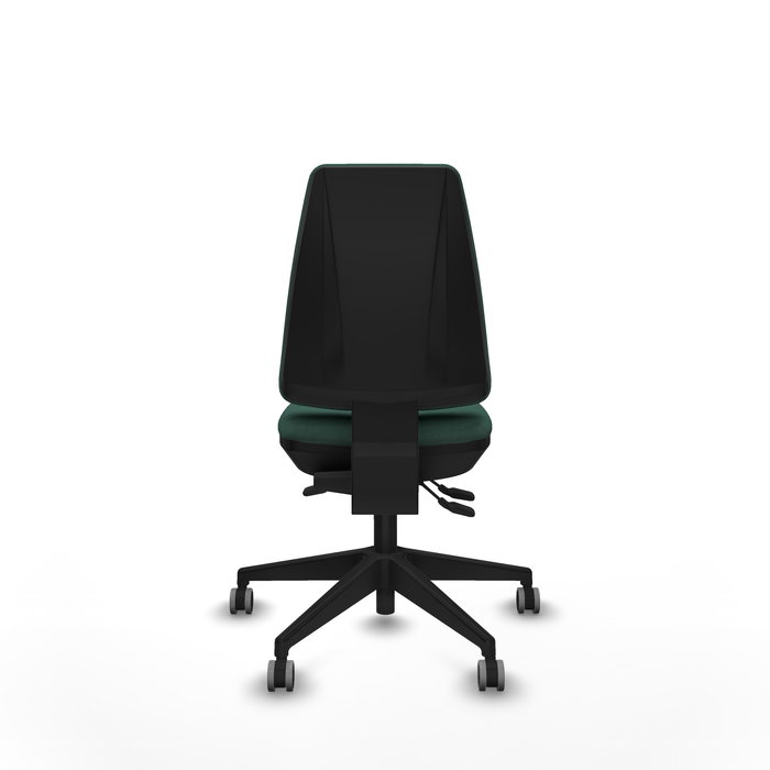 Silla de oficina Elche con mecanismo Asincro tapizada con Tela color Verde botella. Equipada con Base piramidal negra, Sin brazos y Ruedas 65 mm parqué
