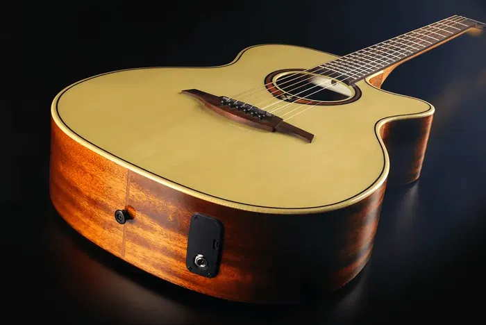 LAG Guitarra Acústica Auditorium Cutaway A/E Tramontane 88 Lag Tapa Abeto Engelmann Macizo Electrónica Stage LAG