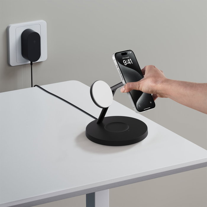 Belkin BoostCharge Pro WIZ032KQBK Cargador Inalámbrico 3 en 1 Negro