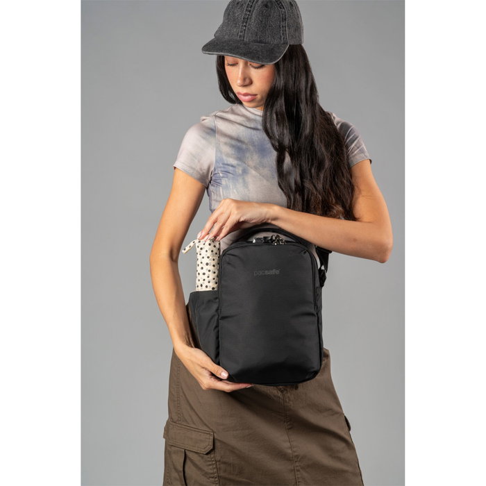 Pacsafe V Tour Crossbody negro