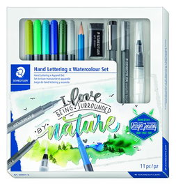 Rotulador Fibra Staedtler Hand Lettering Watercolour Set De 11 6X 3001 Rotulador Acuarelable Doble Punta 1X 308 05-9 Pigment Liner 1X 100-2B Lumograph 1X Marcador Metalizado 1X 949-M Pincel 1X 526 B30-9C Goma De Borrar