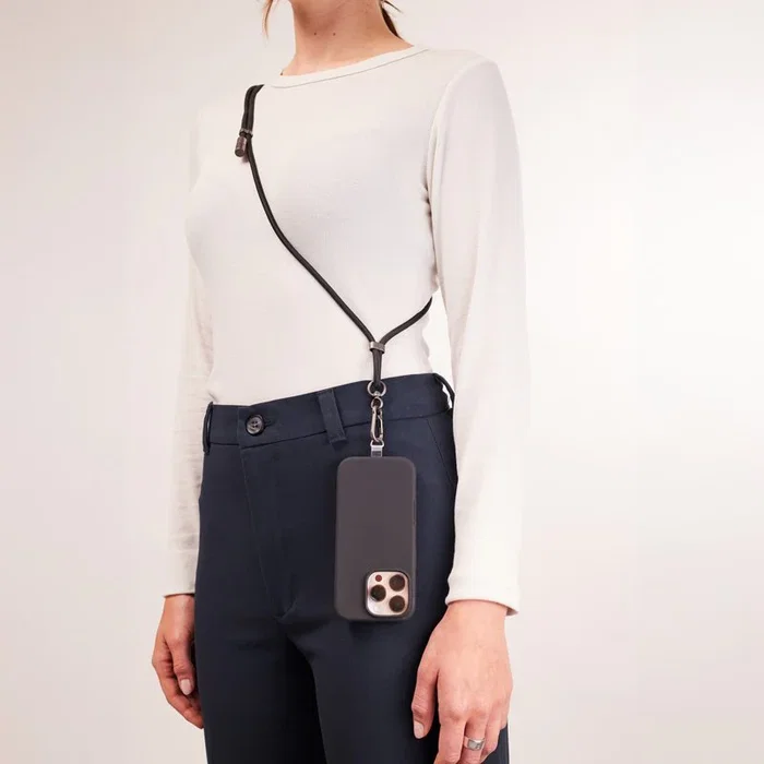 Intenso 7991000 Cable USB-C a USB-C 2-en-1 Collar y Carga Rápida 60W (PD3.0/QC4.0) 1.65m Negro con 3 Soportes