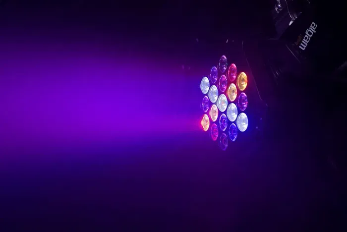ALGAMLIGHT Mini Par Led 18x1W y 1x3W RGB con Efectos para Noche y Escenario