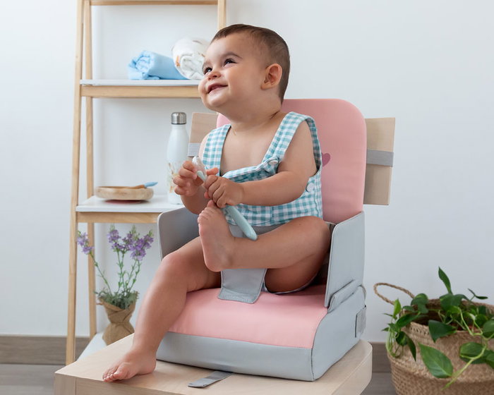 KioKids Trona de Viaje Conejo Rosa para Bebé de 6 a 36 meses Accesorio Plegable y Portátil